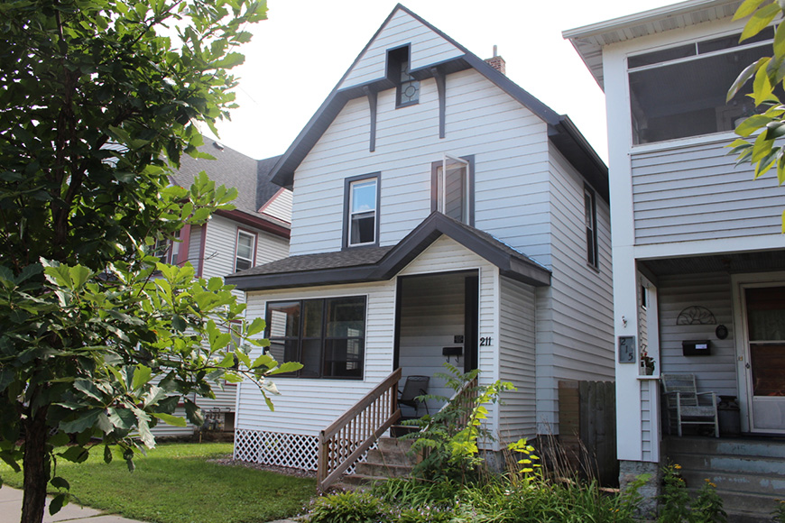 Property main image